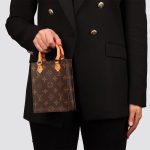 louis-vuitton-petit-sac-plat-bag-monogram-canvas-wallets-and-small-leather-goods–M81295_PM2_Front_view