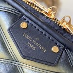 louis-vuitton-alma-bb–M23576_PM1_Worn_view