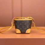 m57099_louis_vuitton_monogram_no_purse.jpg