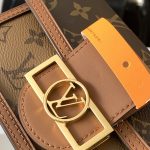 louis-vuitton-dauphine-chain-wallet-other-monogram-canvas-wallets-and-small-leather-goods–M68746_PM2_Front_view