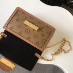 louis-vuitton-dauphine-chain-wallet-other-monogram-canvas-wallets-and-small-leather-goods–M68746_PM2_Front_view