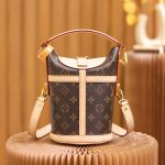 louis-vuitton-duffle-bag-monogram-canvas-handbags–M43587_PM2_Front_view