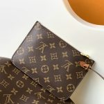 louis-vuitton-loop-hobo–M46311_PM2_Front_view