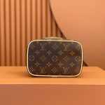 louis-vuitton-nice-mini–M44495_PM2_Front_view