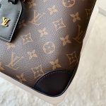 louis-vuitton-odeon-pm–M45353_PM1_Cropped_worn_view