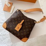 louis-vuitton-sac-odeon-pm–M45354_PM1_Look_view