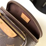 louis-vuitton-mini-bumbag–M82335_PM2_Front_view