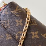 louis-vuitton-wallet-on-chain-ivy–M81911_PM2_Front_view