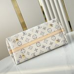 louis-vuitton-carryall-pm–M24707_PM2_Front_view