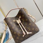 louis-vuitton-néonoé-bb-monogram-canvas-handbags–M46581_PM2_Front_view