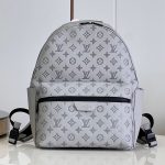 louis-vuitton-discovery-backpack-monogram-shadow-leather-bags–M46557_PM2_Front_view