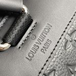 louis-vuitton–M55699_PM2_Front_view