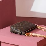 louis-vuitton-pochette-accessoires–M82766_PM2_Front_view