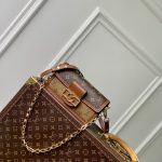 louis-vuitton-dauphine-east-west–M46757_PM2_Front_view