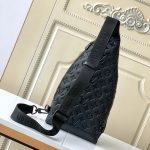 louis-vuitton-duo-slingbag–M21890_PM2_Front_view