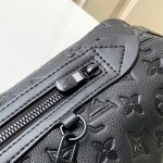 louis-vuitton-duo-slingbag–M21890_PM2_Front_view