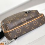 louis-vuitton-avenue-slingbag-nm–M46327_PM2_Front_view