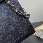 louis-vuitton-nano-steamer–M82774_PM1_Worn_view