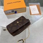 louis-vuitton-card-holder-recto-verso–M69431_PM2_Front_view