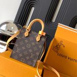 louis-vuitton-petit-sac-plat-bag-monogram-canvas-wallets-and-small-leather-goods–M81295_PM2_Front_view