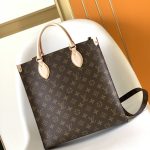 louis-vuitton-sac-plat-pm–M46263_PM1_Ambiance_view