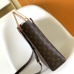 louis-vuitton-sac-plat-pm–M46263_PM1_Ambiance_view