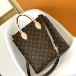 louis-vuitton-sac-plat-pm–M46263_PM1_Ambiance_view