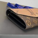 louis-vuitton-sarah-wallet-other-monogram-canvas-wallets-and-small-leather-goods–M80726_PM2_Front_view