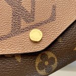 louis-vuitton-sarah-wallet-other-monogram-canvas-wallets-and-small-leather-goods–M80726_PM2_Front_view