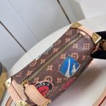 louis-vuitton-side-trunk-mm–M47085_PM2_Front_view