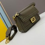 fendi-baguette-stitching-leather-green-1.jpg