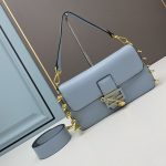 fendi-baguettebag-calf-fendacepinbrooches-skyblue-1.jpg