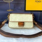 fendi-baguettebag-ffcanvas-apricot-1.jpg