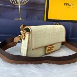 fendi-baguettebag-ffcanvas-apricot-1.jpg