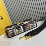 fendi-baguettebag-ffcanvas-multigrey-1.jpg