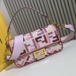 fendi-baguettebag-ffcanvas-multipink-1.jpg