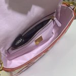 fendi-baguettebag-ffcanvas-multipink-1.jpg