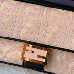 fendi-baguettebag-ffcanvas-pink-1.jpg