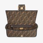 fendi-baguettebag-fffabric-brown-1.jpg