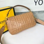 fendi-baguettebag-ffnapper-brown-1.jpg