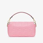 fendi-baguettebag-ffnapper-pink-1.jpg