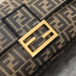 fendi-large-baguettebag-fffabric-brown-1.jpg