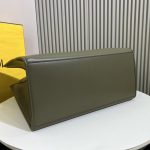 fendi-large-sunshineshopperbag-romacalf-green-1.jpg