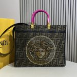 fendi-medium-sunshineshopperbag-fendacemedusa-fffabric-brown-1.jpg