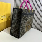 fendi-medium-sunshineshopperbag-fendacemedusa-fffabric-brown-1.jpg