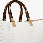 fendi-medium-sunshineshopperbag-ffnappa-white-1.jpg