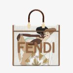 fendi-medium-sunshineshopperbag-girls-fffabric-white-1.jpg