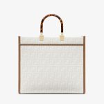 fendi-medium-sunshineshopperbag-girls-fffabric-white-1.jpg