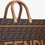 fendi-medium-sunshineshopperbag-roma-fffabric-brown-1.jpg