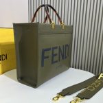 fendi-medium-sunshineshopperbag-romacalf-green-1.jpg